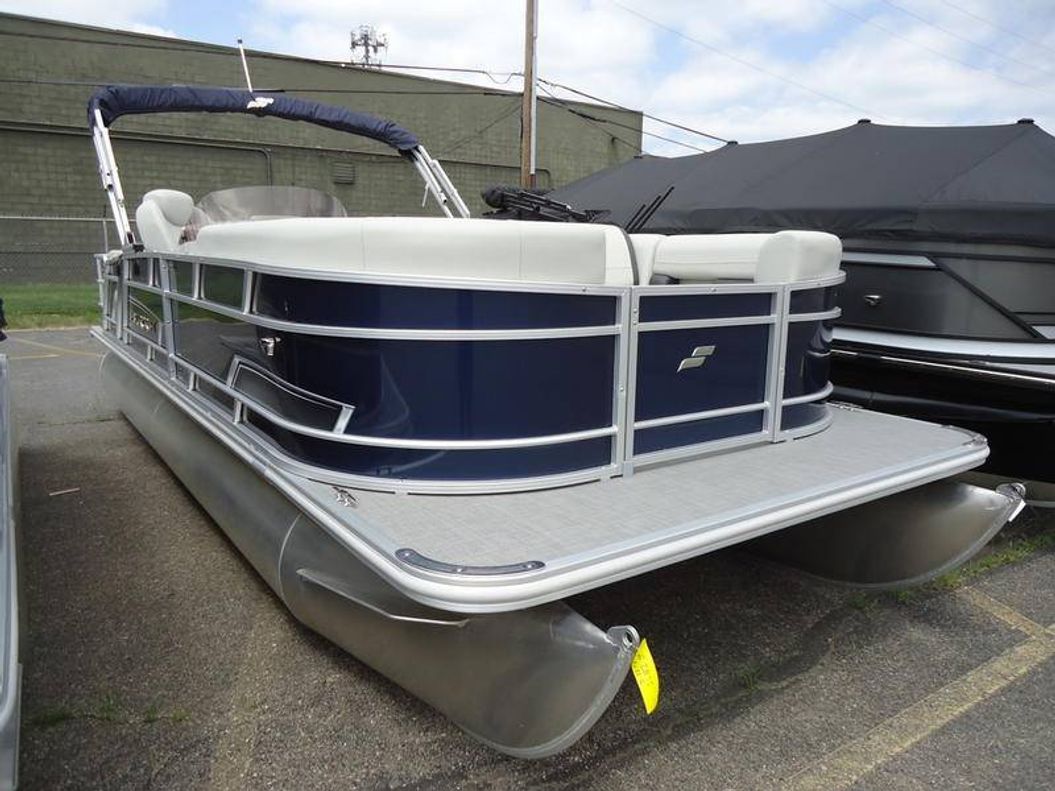 2025 Starcraft Marine EX 22 Q